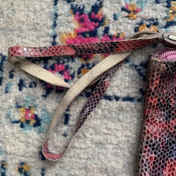 Cecconi P Genuine Leather Pink Snake Skin Clutch - Picture 3 of 6